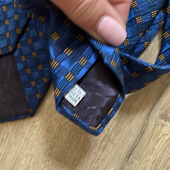 Christian Dior mens silk tie - Picture 4 of 4